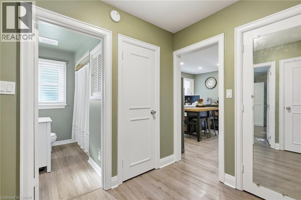 36 Pottruff Road Property Photo 16