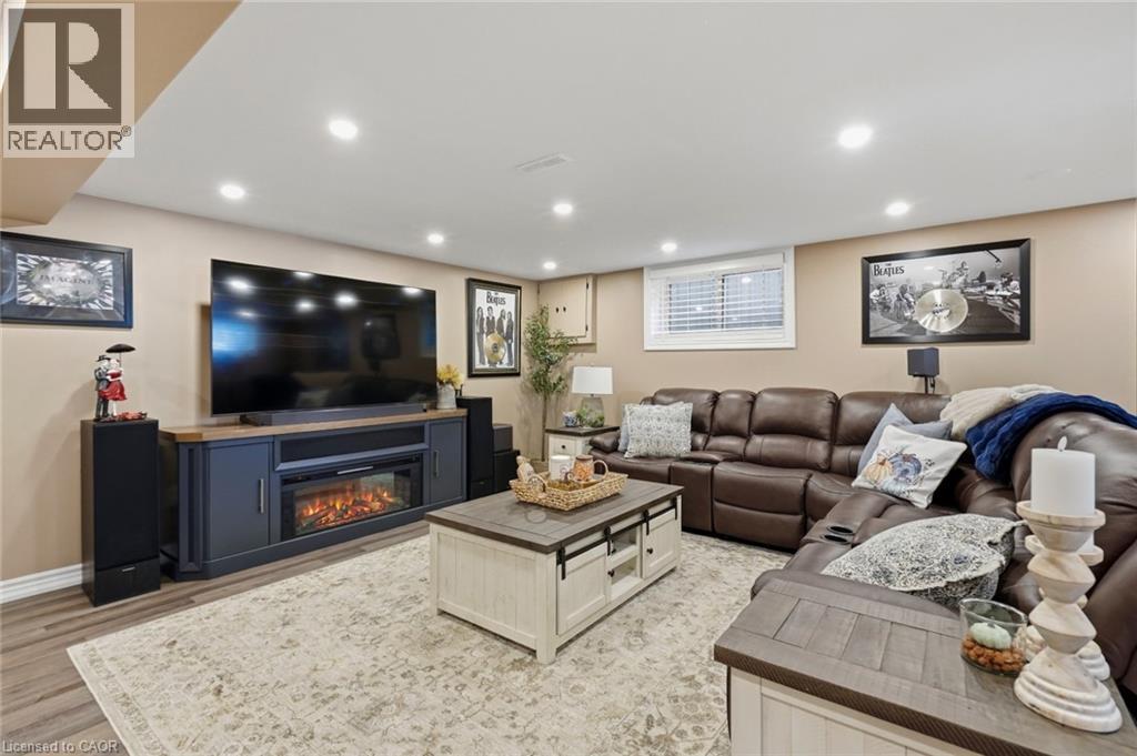 36 Pottruff Road Property Photo 22