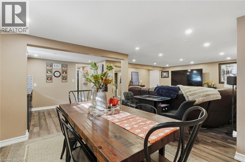 36 Pottruff Road Property Photo 26