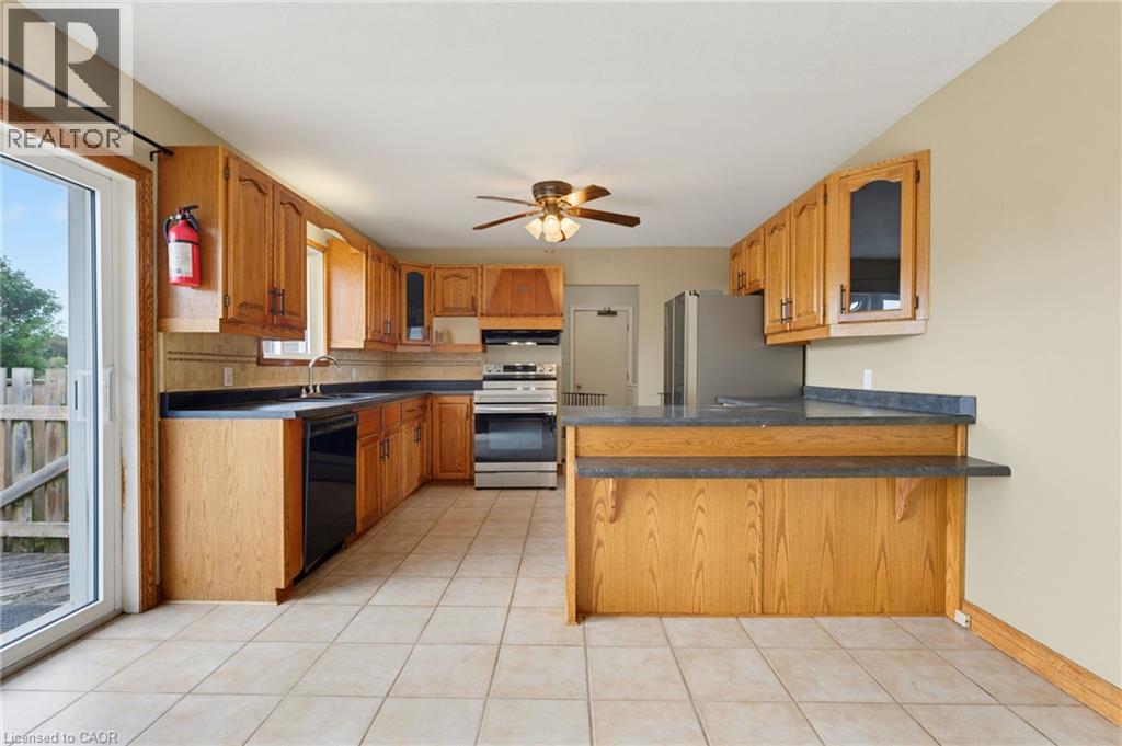 7877 Canborough Road Property Photo 14