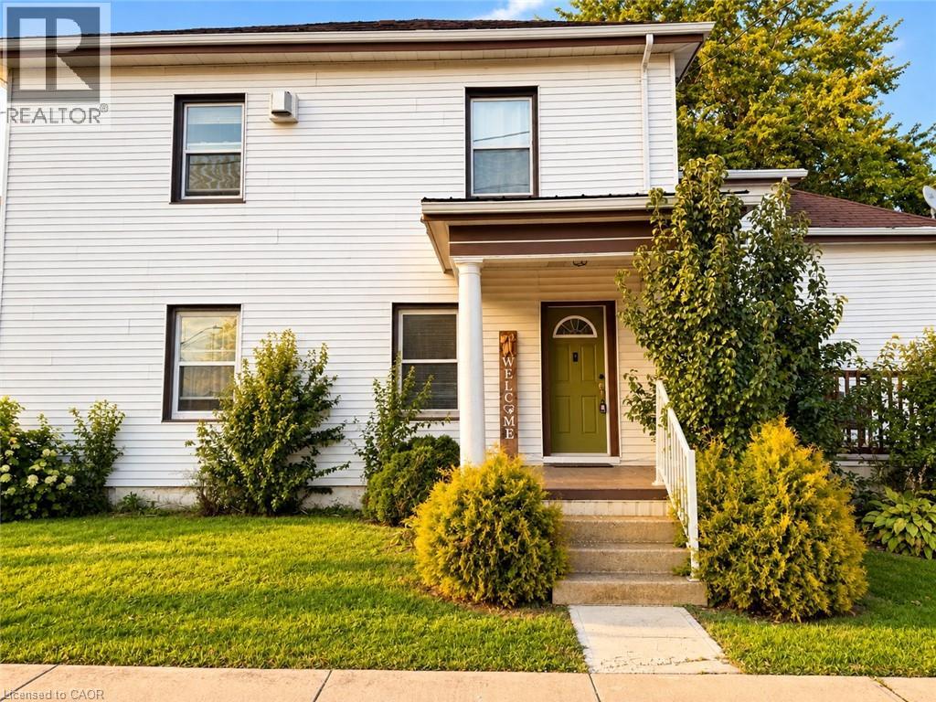 16 Alma Street N Property Photo 15