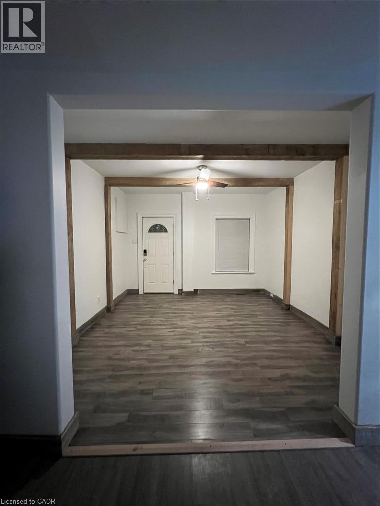 16 Alma Street N Property Photo 18