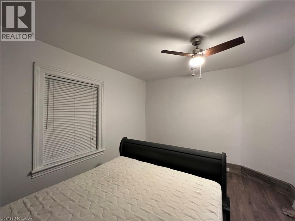 16 Alma Street N Property Photo 23