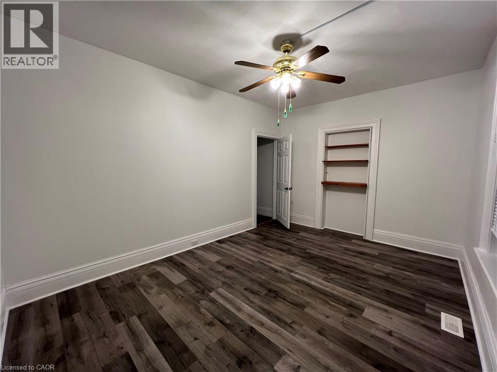 16 Alma Street N Property Photo 25