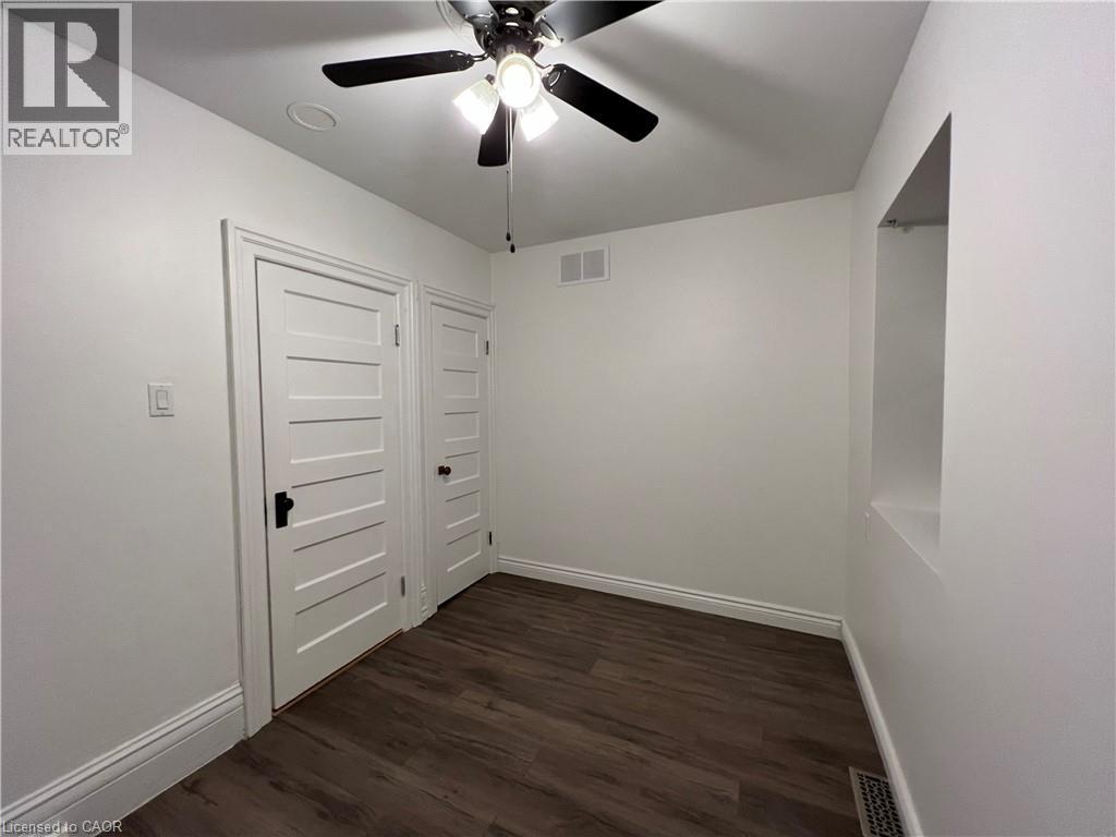 16 Alma Street N Property Photo 27