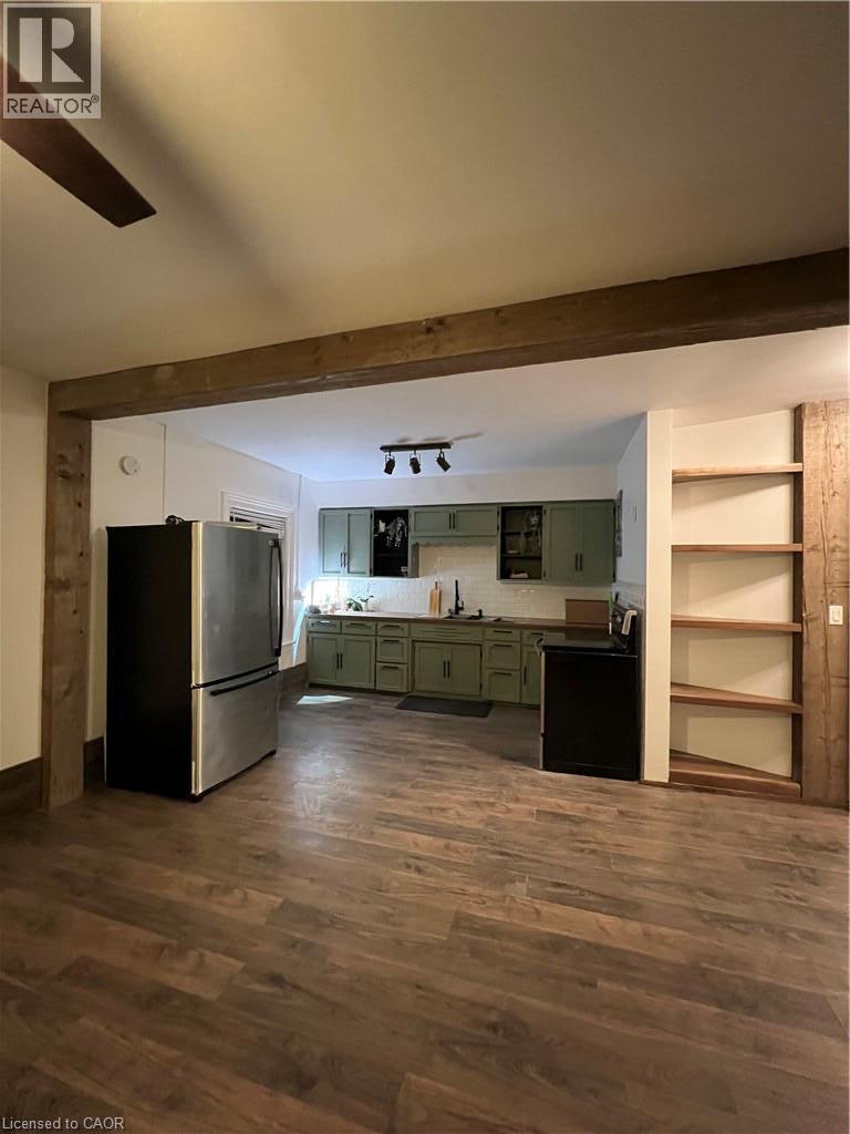 16 Alma Street N Property Photo 30