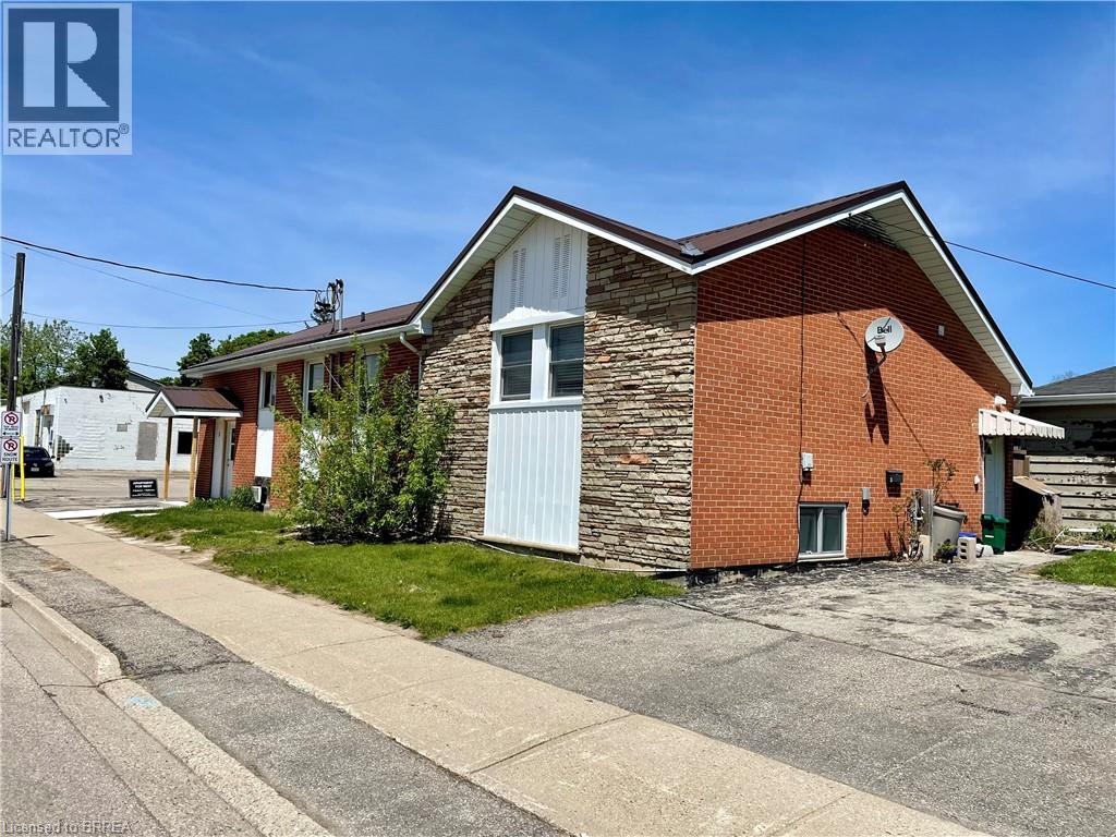 57 LEONARD Street Unit# 3 Property Photo 1