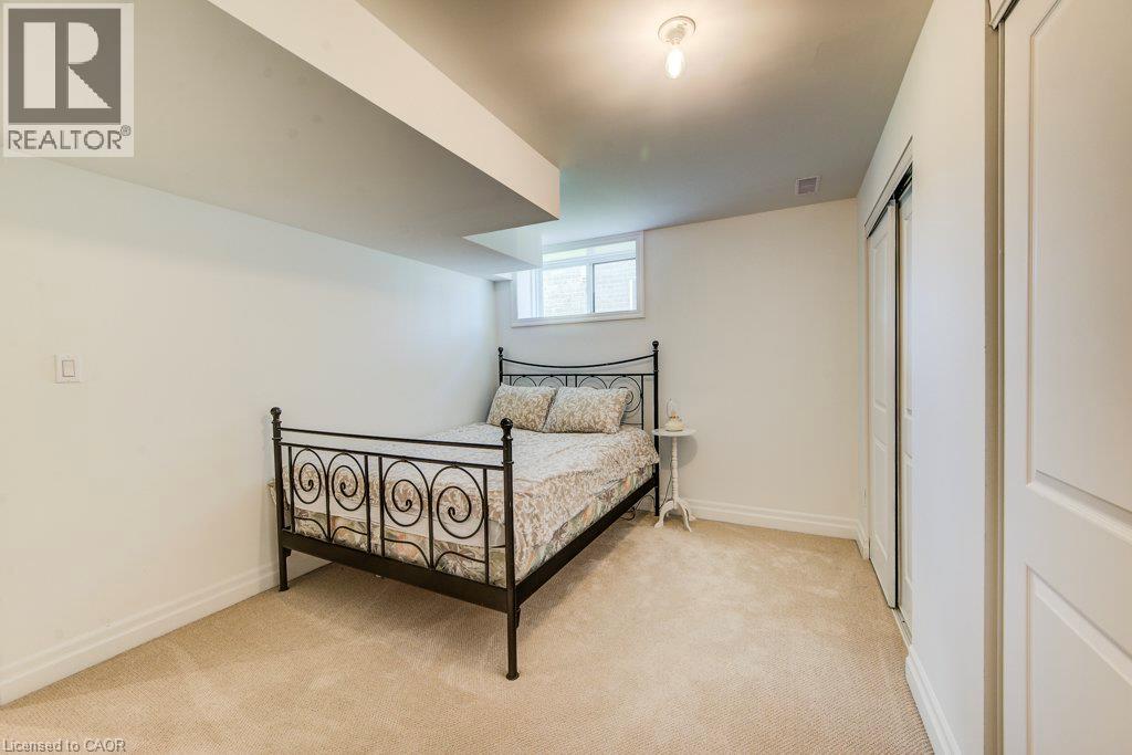 24 Gilmer Crescent Property Photo 43