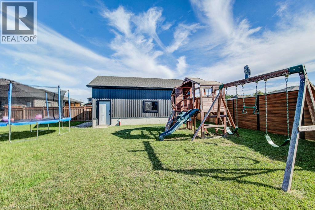 24 Gilmer Crescent Property Photo 48