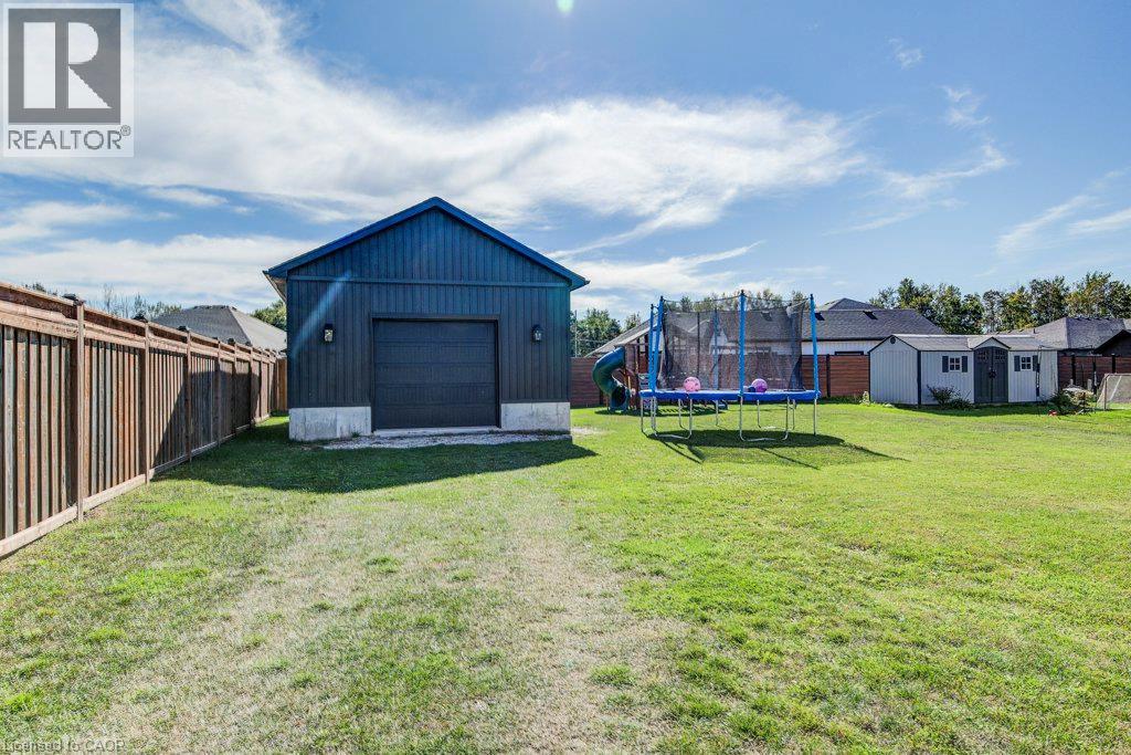 24 Gilmer Crescent Property Photo 50