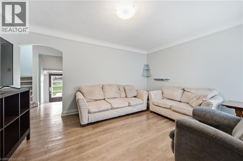147 Glen Road Property Photo 6