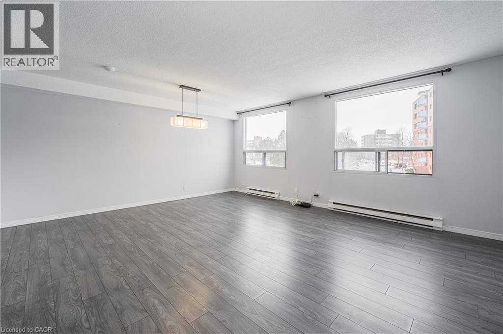 18 Holborn Court Unit# 211 Property Photo 7
