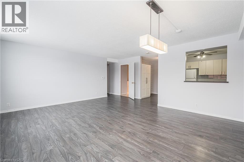18 Holborn Court Unit# 211 Property Photo 8