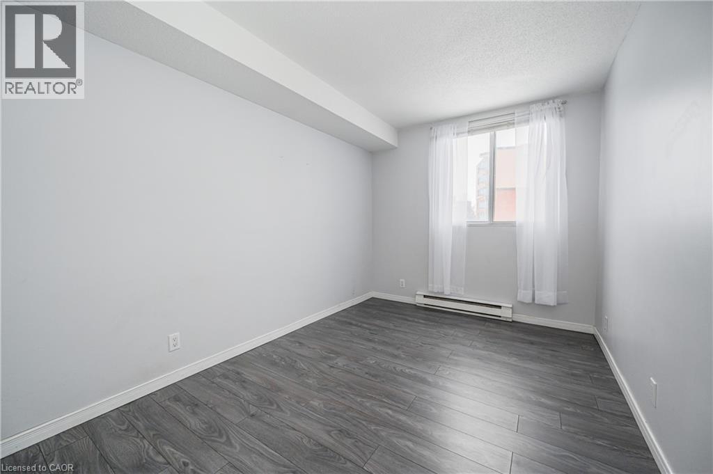 18 Holborn Court Unit# 211 Property Photo 11