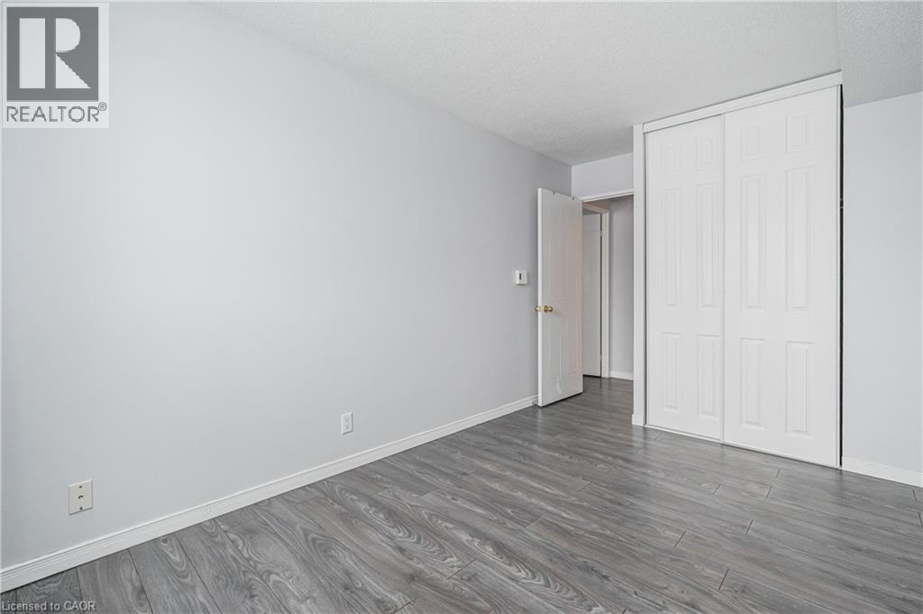 18 Holborn Court Unit# 211 Property Photo 12
