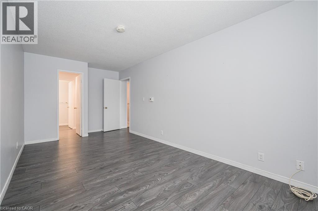 18 Holborn Court Unit# 211 Property Photo 14