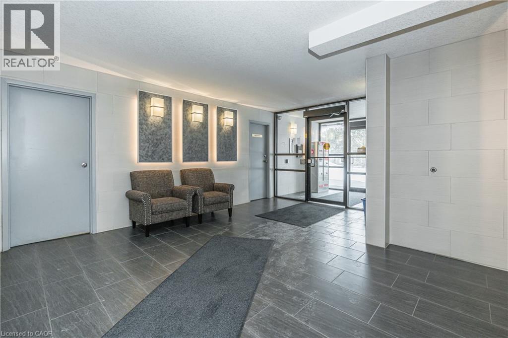 18 Holborn Court Unit# 211 Property Photo 16