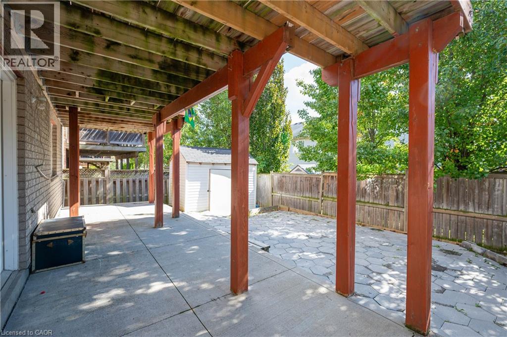 324 Beaumont Crescent Property Photo 41
