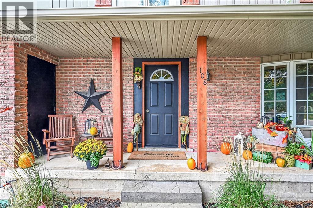 108 Temperance Street E Property Photo 2