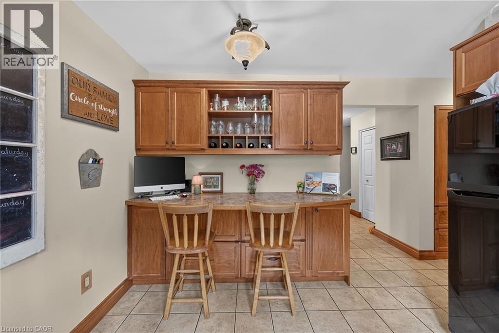 108 Temperance Street E Property Photo 14