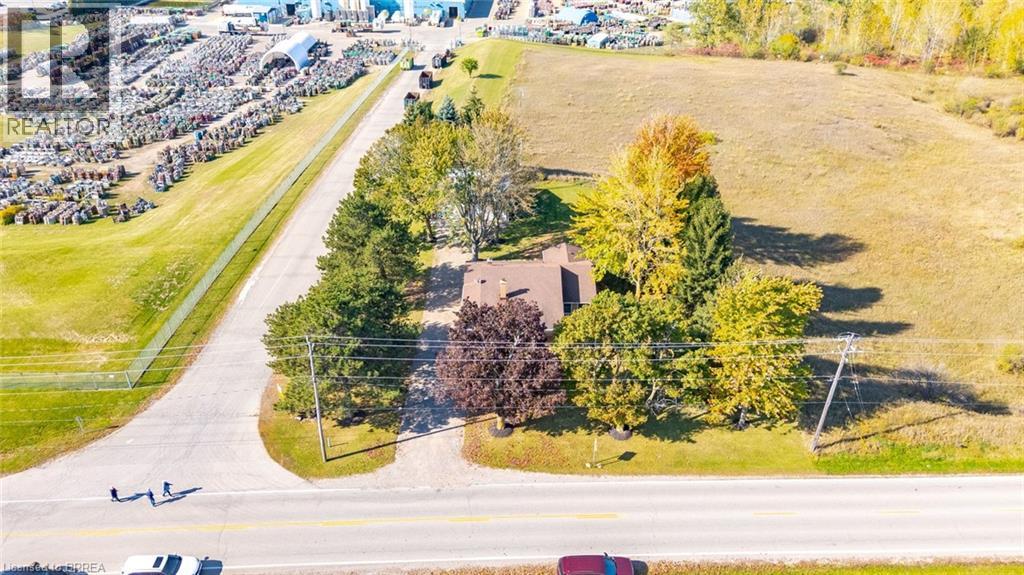 183 Green Lane Property Photo 4