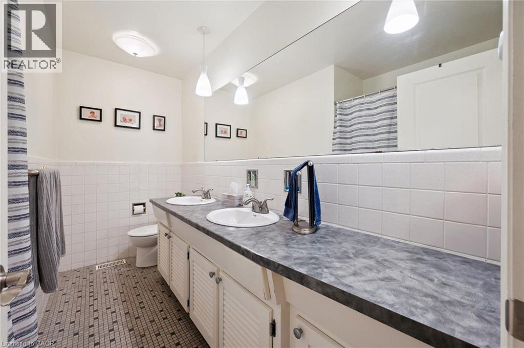 38 Callander Drive Property Photo 12