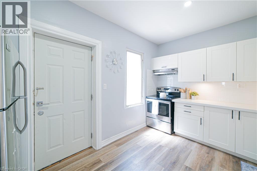 17 Kinrade Avenue Property Photo 9