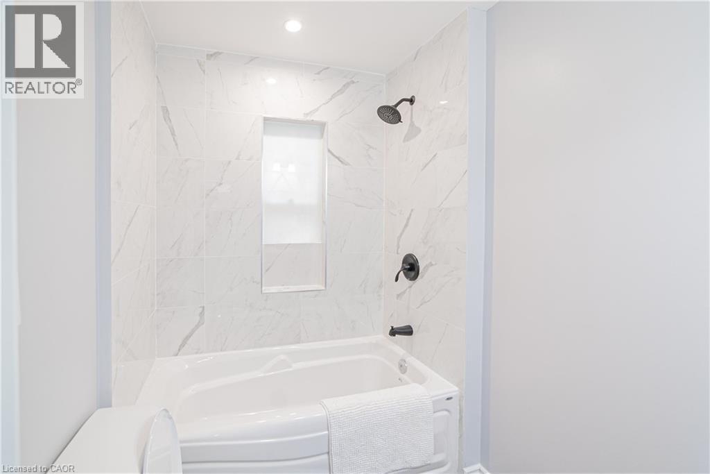 17 Kinrade Avenue Property Photo 18