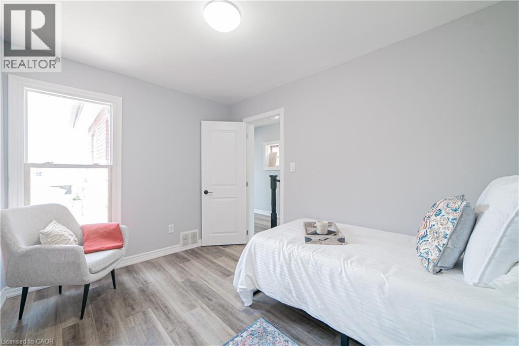 17 Kinrade Avenue Property Photo 23