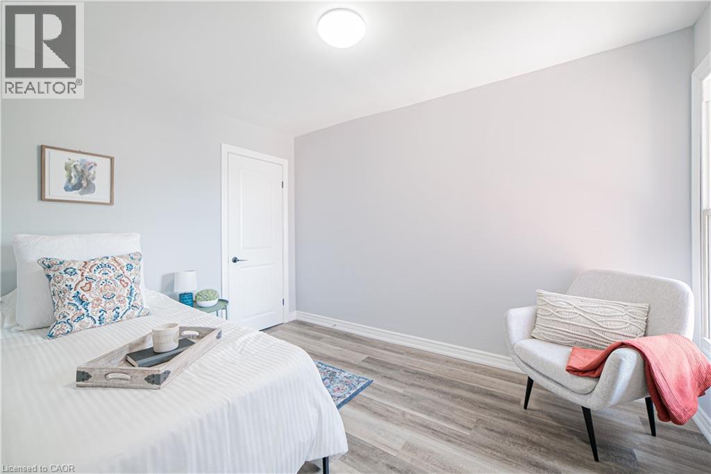17 Kinrade Avenue Property Photo 24