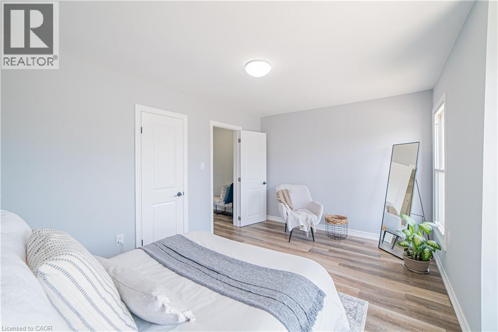 17 Kinrade Avenue Property Photo 25