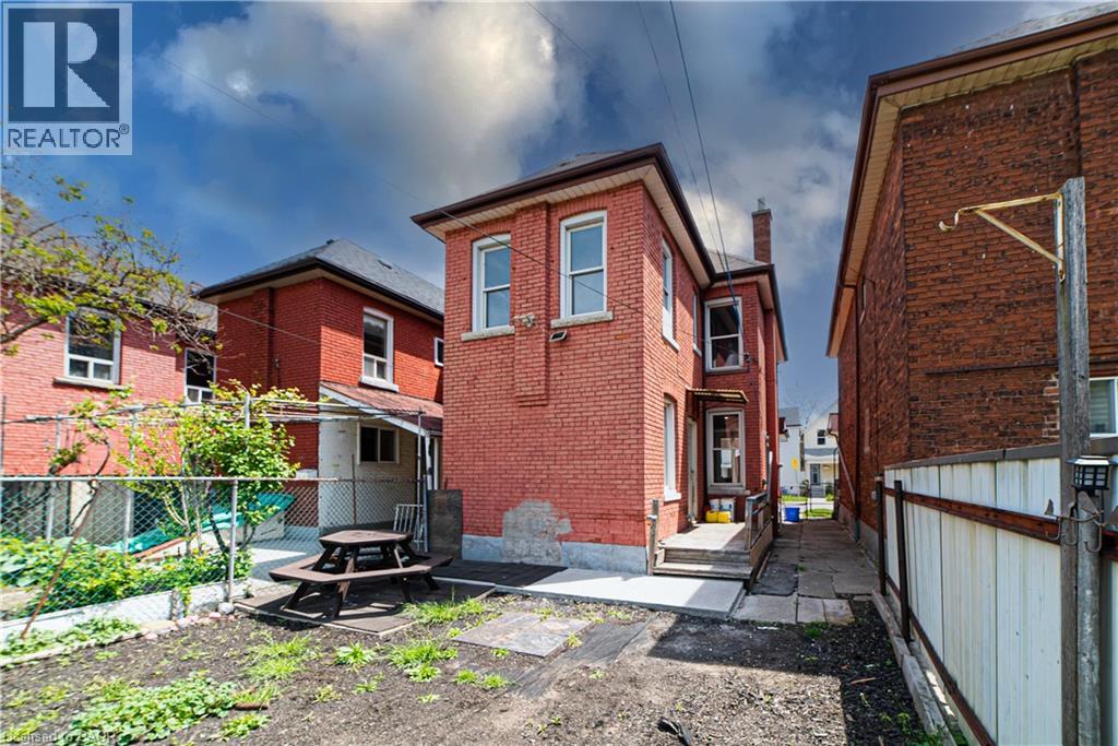 17 Kinrade Avenue Property Photo 32