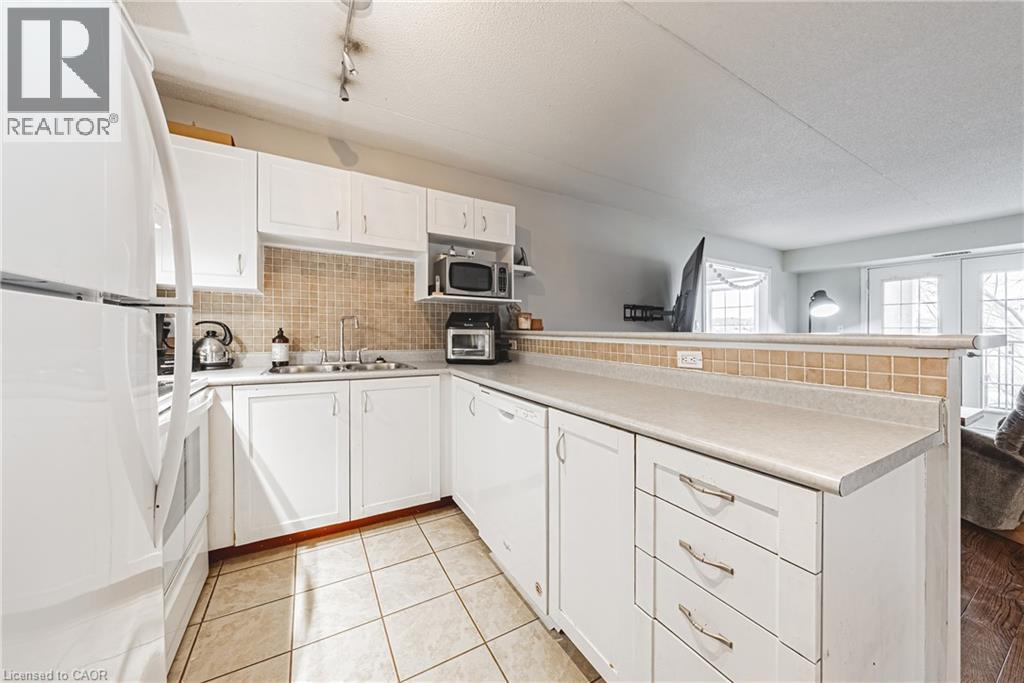 1451 Walkers Line Unit# 313 Property Photo 6