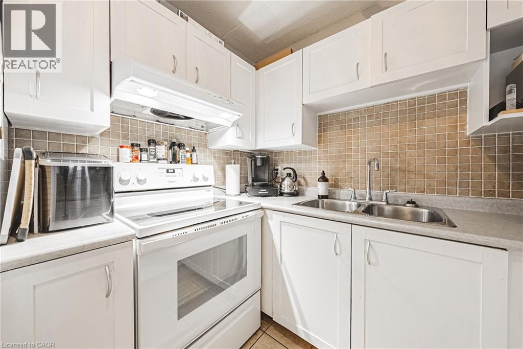 1451 Walkers Line Unit# 313 Property Photo 8