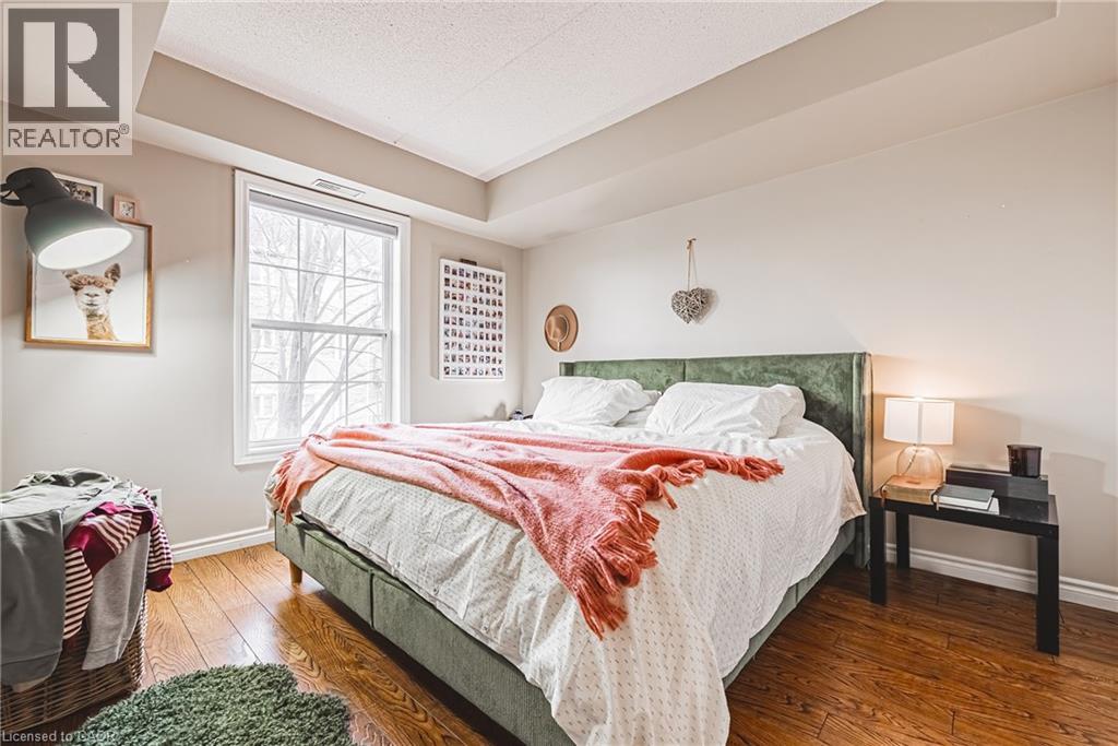 1451 Walkers Line Unit# 313 Property Photo 11