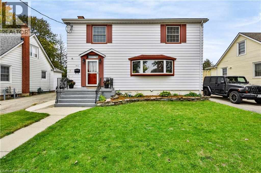 11 Sussex Avenue Property Photo 1