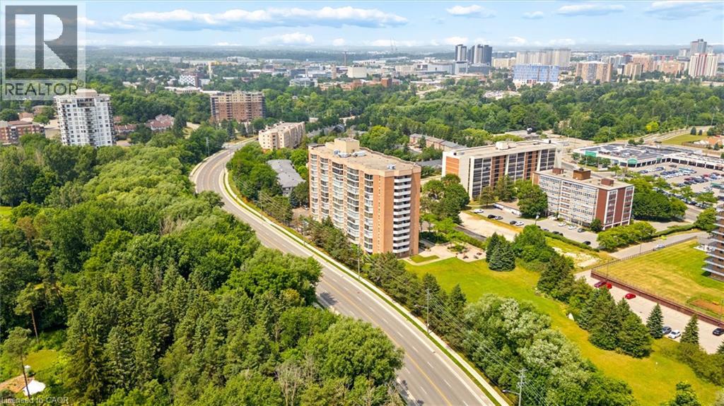 265 Westcourt Place Unit# Ph9 Property Photo 4