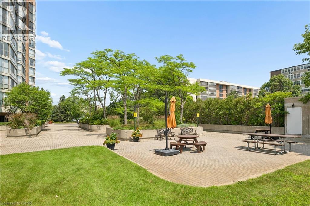 265 Westcourt Place Unit# Ph9 Property Photo 11