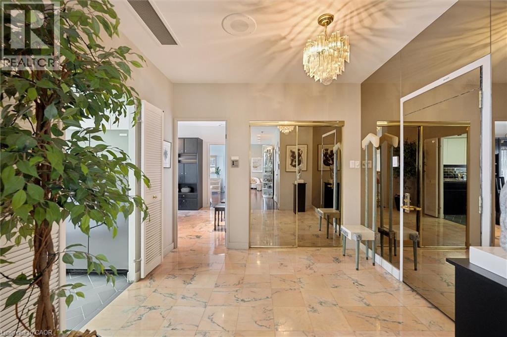 265 Westcourt Place Unit# Ph9 Property Photo 13