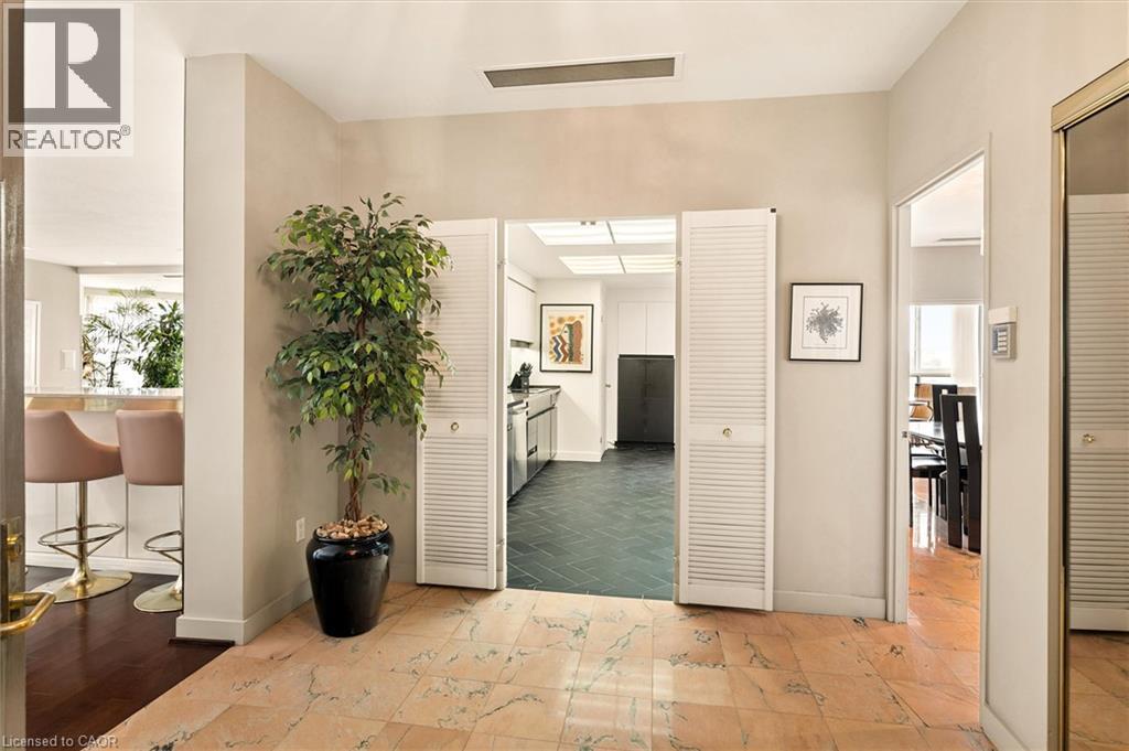 265 Westcourt Place Unit# Ph9 Property Photo 14