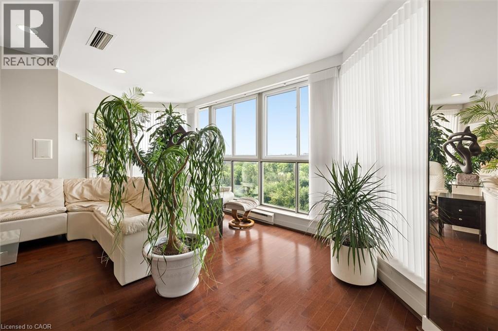 265 Westcourt Place Unit# Ph9 Property Photo 16