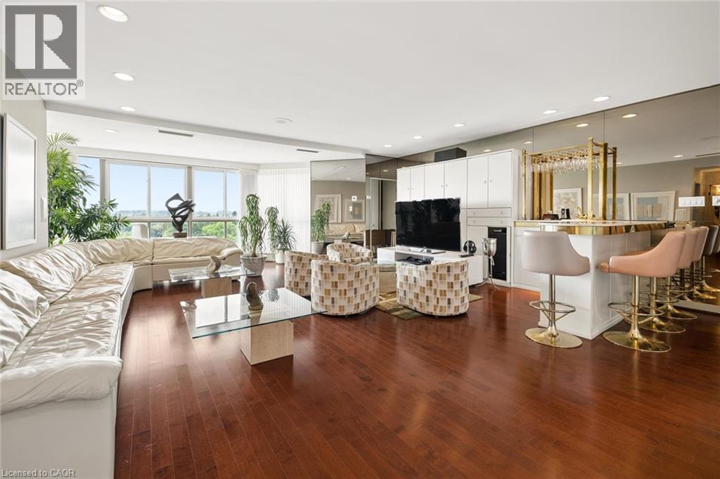 265 Westcourt Place Unit# Ph9 Property Photo 19
