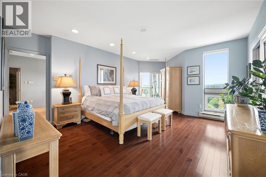 265 Westcourt Place Unit# Ph9 Property Photo 32