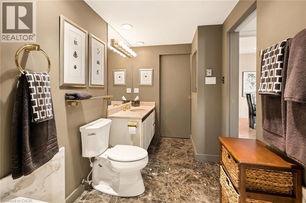 265 Westcourt Place Unit# Ph9 Property Photo 40