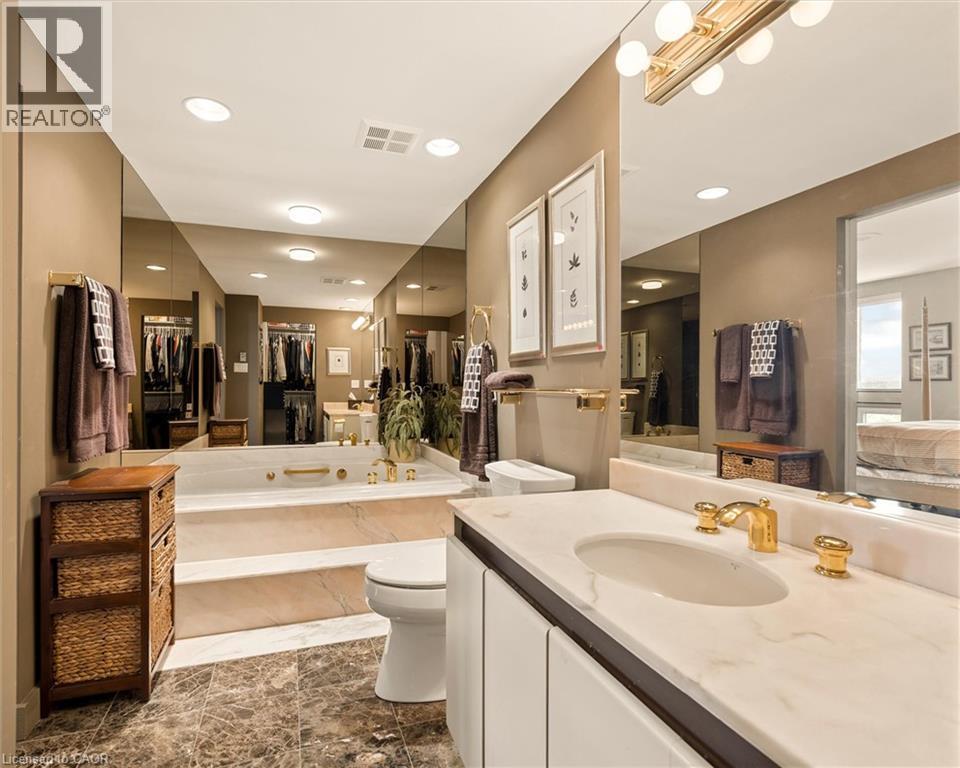 265 Westcourt Place Unit# Ph9 Property Photo 41