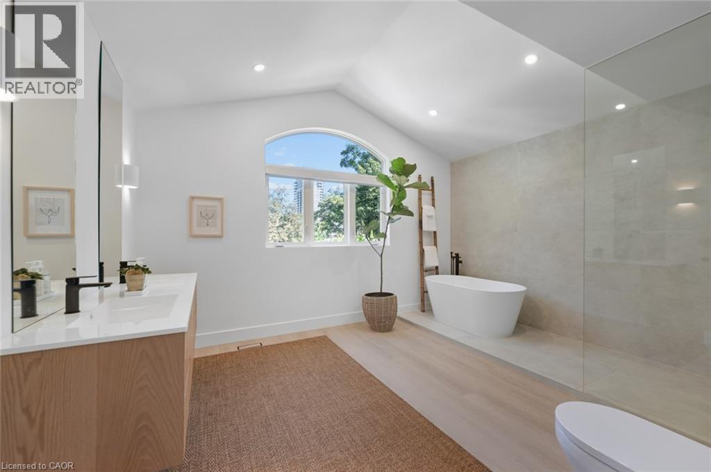 505 Burlington Avenue Property Photo 29