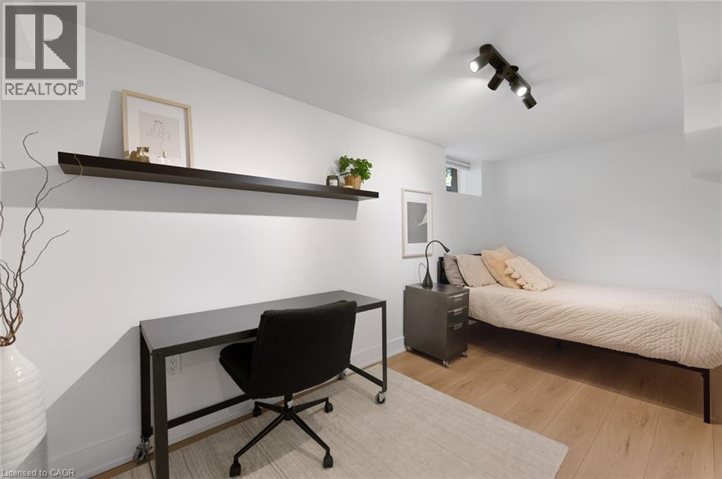 505 Burlington Avenue Property Photo 38