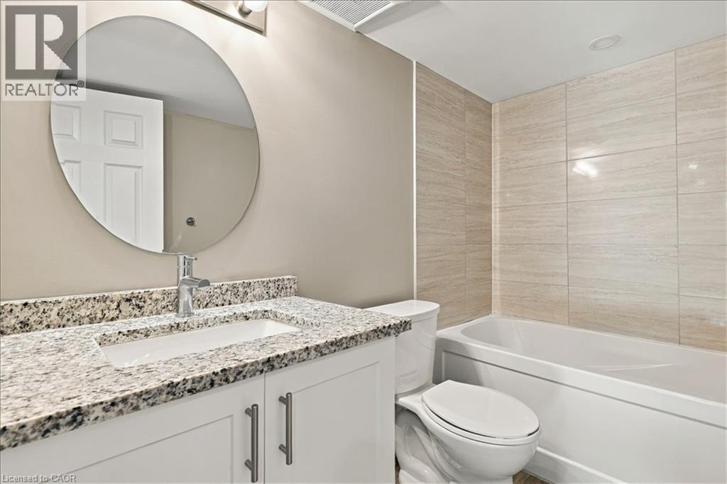 17 Eby Street S Unit# Lower Property Photo 8