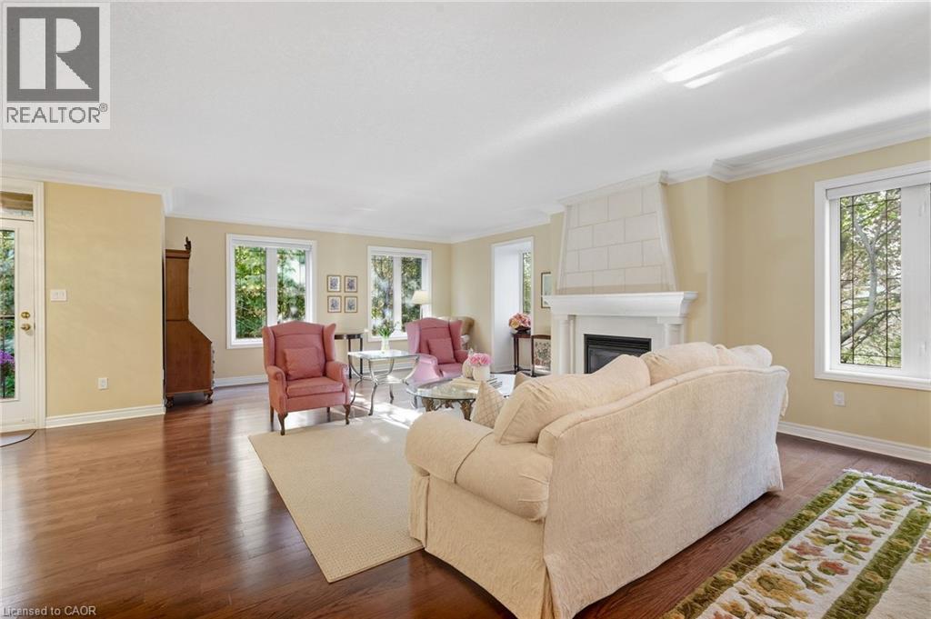 390 Upper Middle Road Unit# 301 Property Photo 16