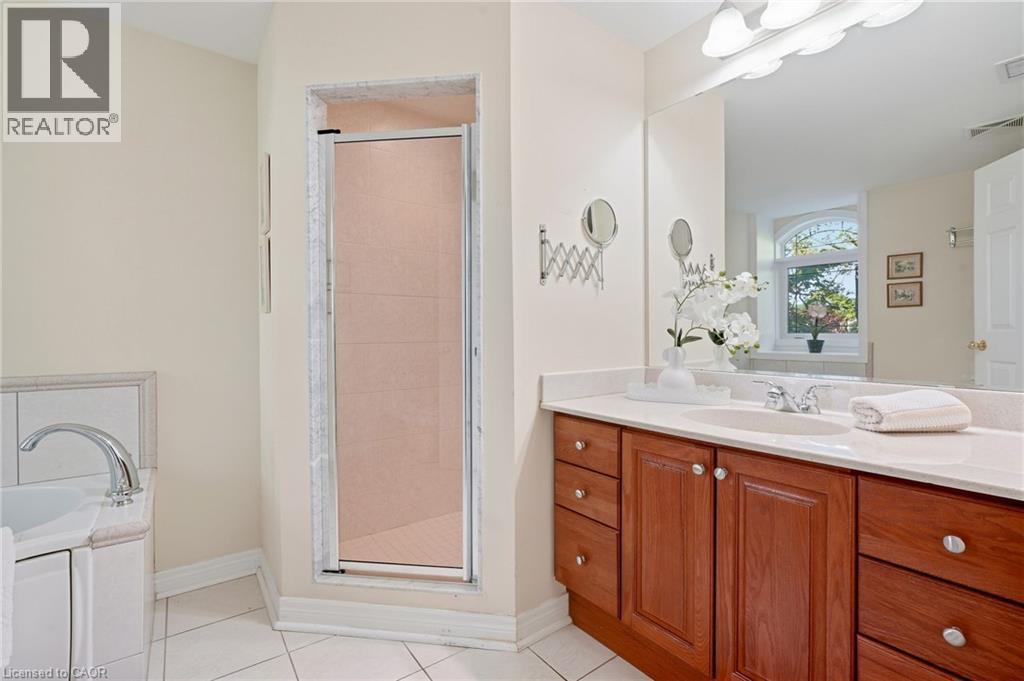 390 Upper Middle Road Unit# 301 Property Photo 30